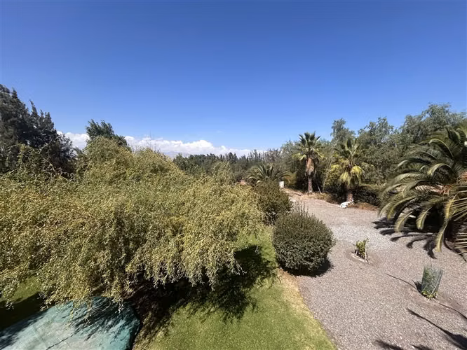 Casa en venta de 4 dorm. en Colina