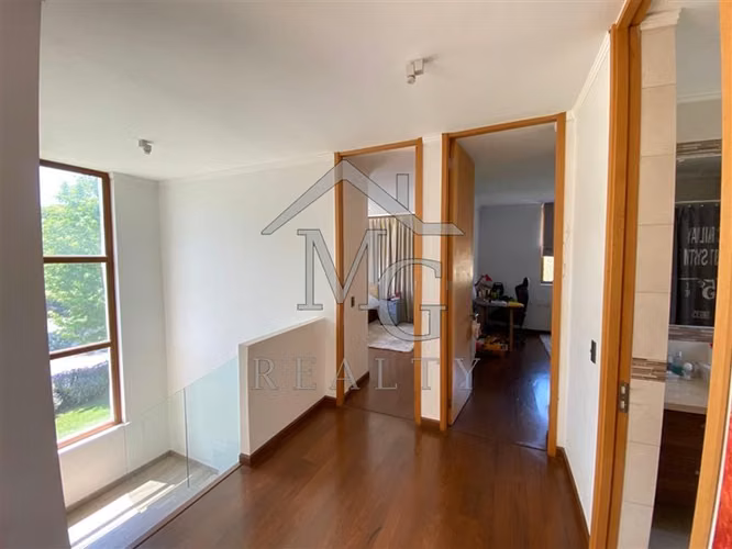 Casa en venta de 4 dorm. en Las Brisas Colina
