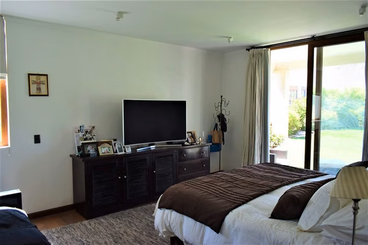Casa en venta de 4 dorm. en Las Brisas Colina