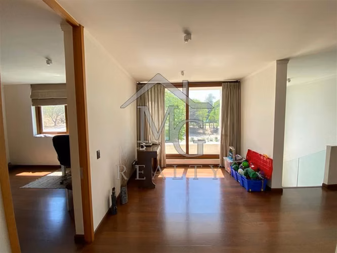 Casa en venta de 4 dorm. en Las Brisas Colina