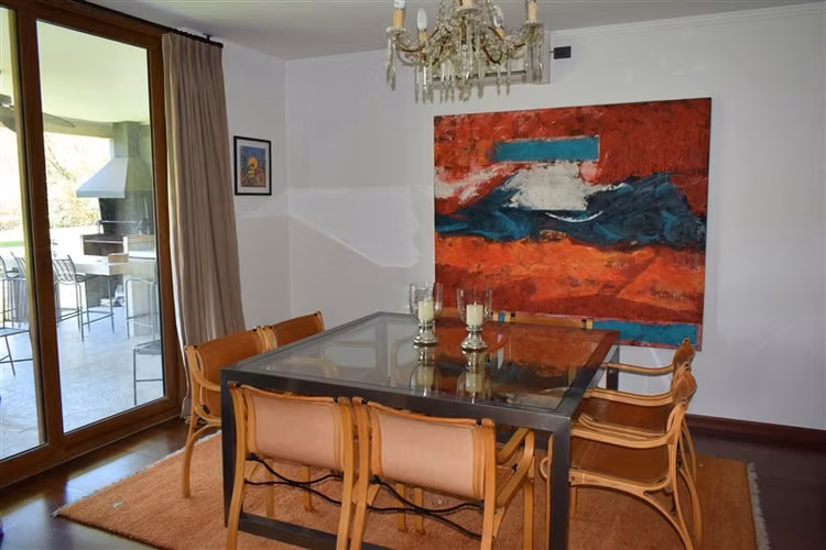 Casa en venta de 4 dorm. en Las Brisas Colina