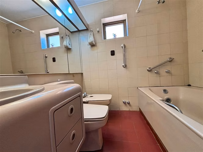 Departamento en venta de 5 dorm. en Reñaca