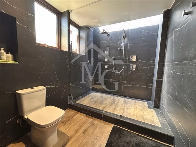 Casa en venta de 5 dorm. en Hacienda de chocureo Colina