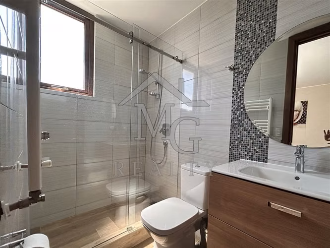 Casa en venta de 5 dorm. en Hacienda de chocureo Colina