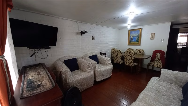 Casa en venta de 4 dorm. en Quilicura