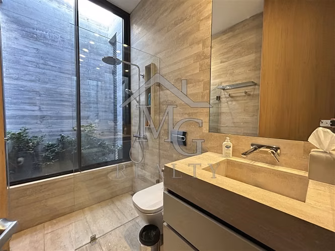 Casa en arriendo de 6 dorm. en Colina