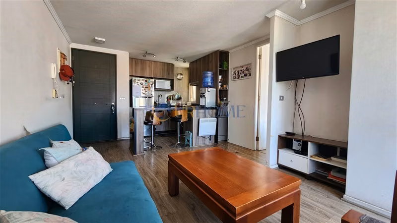 Departamento en venta de 1 dorm. y estacionamiento en Macul