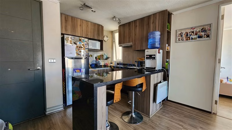 Departamento en venta de 1 dorm. y estacionamiento en Macul