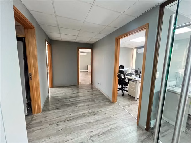 Oficina en arriendo en el centro de Talca