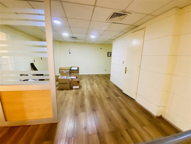 OFICINA EN VENTA 9 PRIVADOS, 4BAÑOS, 6EST.1BD. PROVIDENCIA