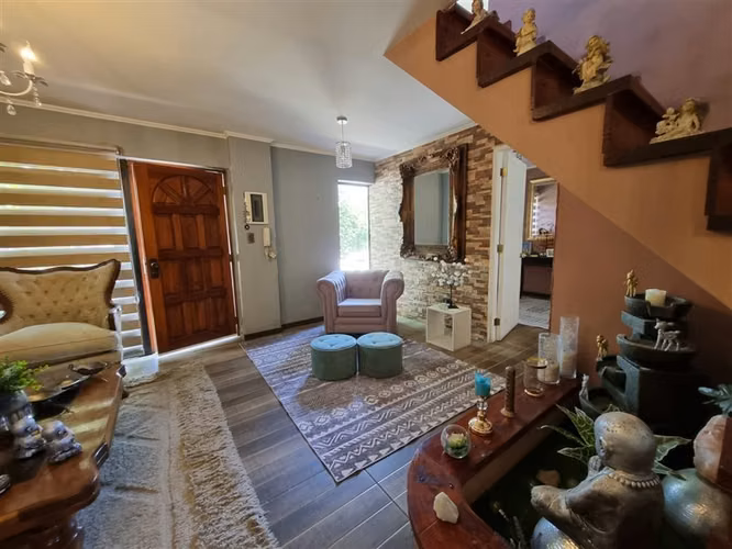 Casa en venta de 4 dorm. en Cerrillos