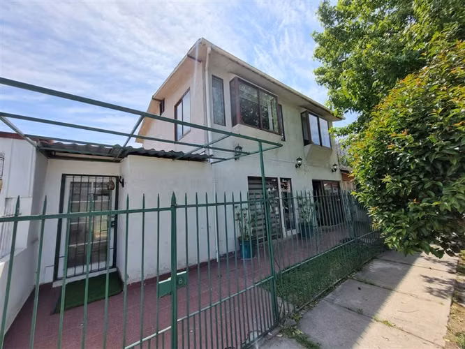 Casa en venta de 4 dorm. en Cerrillos