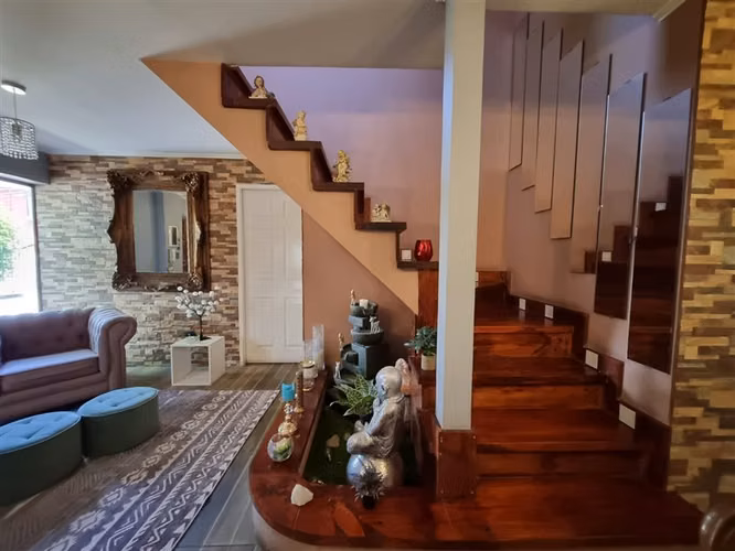 Casa en venta de 4 dorm. en Cerrillos