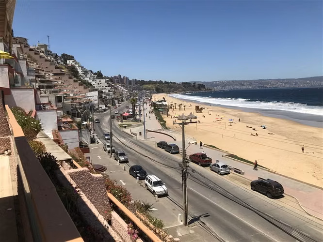Vista al mar despejada y terraza de 34M2