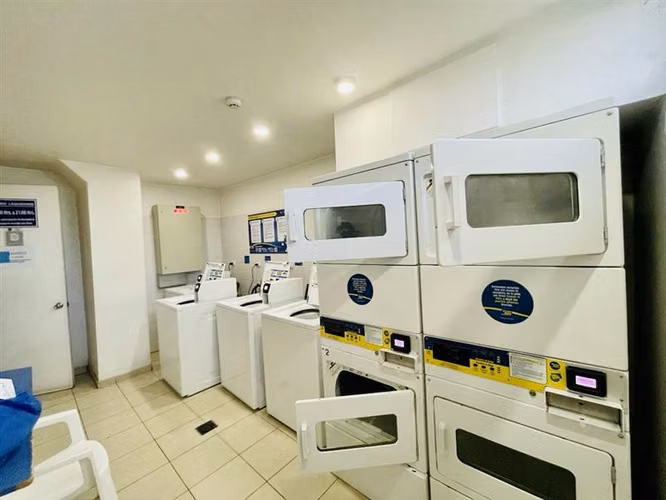 VENTA DEPTO. 2 D, 2 B, 1 EST, 1 BD. EN M ACUL, METRO MACUL