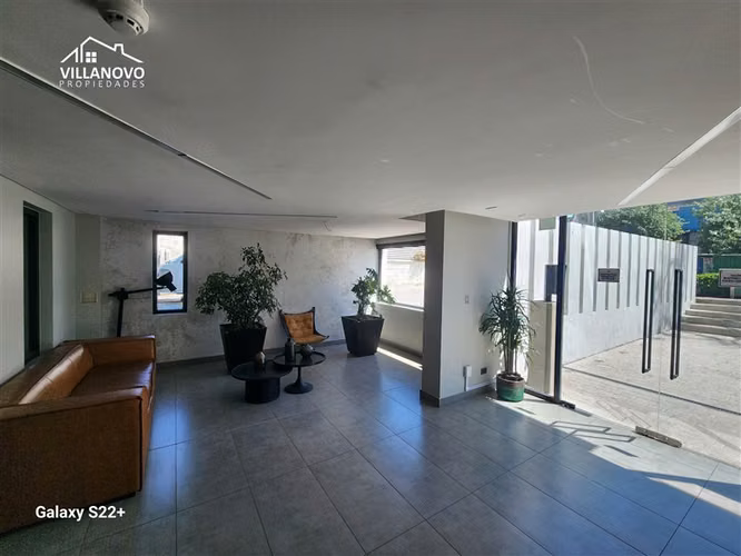 Departamento en venta de 2 dorm. en Macul casi nuevo.