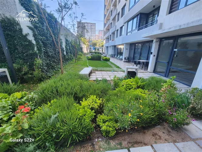 Departamento en venta de 2 dorm. en Macul casi nuevo.
