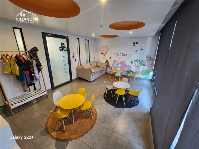 Departamento en venta de 2 dorm. en Macul casi nuevo.