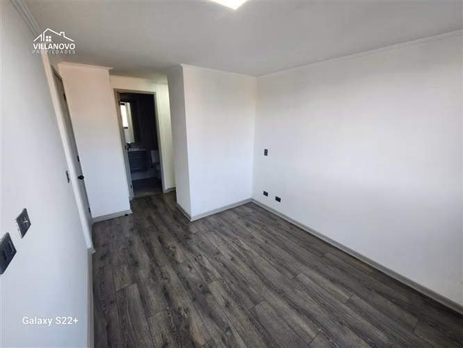 Departamento en venta de 2 dorm. en Macul casi nuevo.