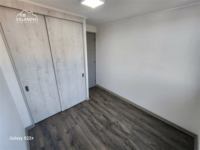 Departamento en venta de 2 dorm. en Macul casi nuevo.