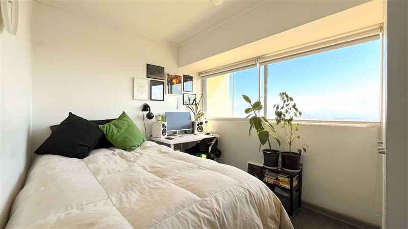 En venta departamento de 2 dorm. 2 baños en plaza Ñuñoa