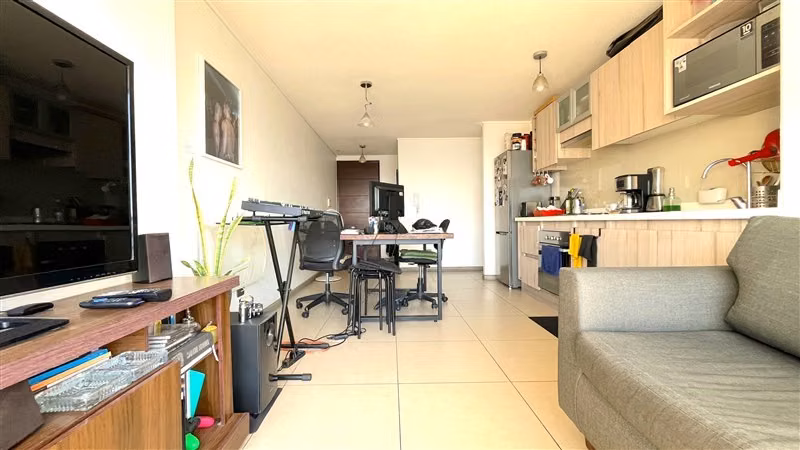 En venta departamento de 2 dorm. 2 baños en plaza Ñuñoa