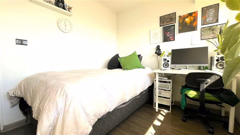 En venta departamento de 2 dorm. 2 baños en plaza Ñuñoa