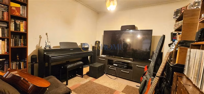 Se Vende Casa en Ñuñoa 4 dormitorios 2 baños, Oportunidad. - Imagen 6