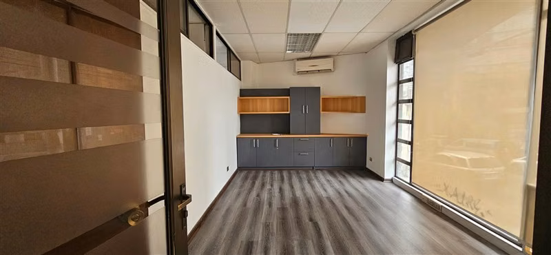 ARRIENDO OFICINA CENTRAL EN IQUIQUE
