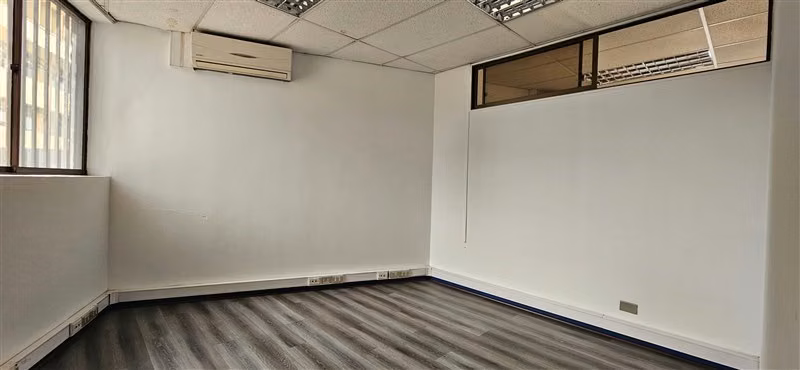ARRIENDO OFICINA CENTRAL EN IQUIQUE