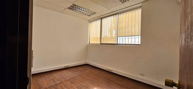 ARRIENDO OFICINA CENTRAL EN IQUIQUE