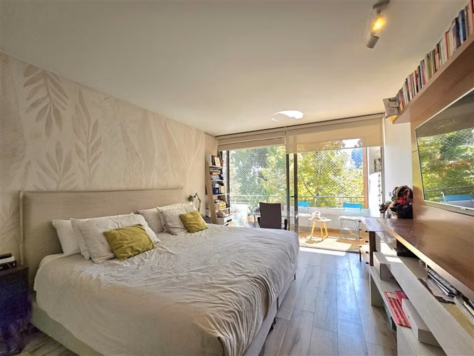 Departamento en venta de 4 dorm. en La Reina
