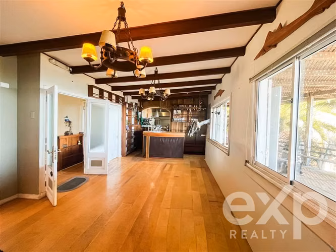 Casa con aptitud comercial en venta en Concón