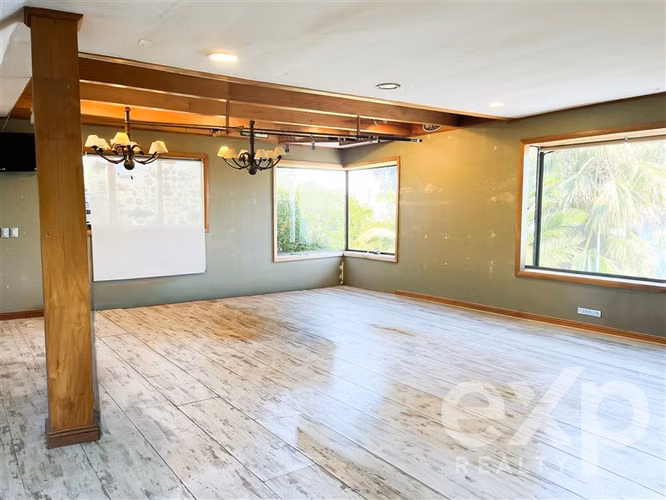 Casa con aptitud comercial en venta en Concón