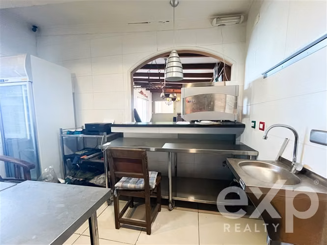 Casa con aptitud comercial en venta en Concón
