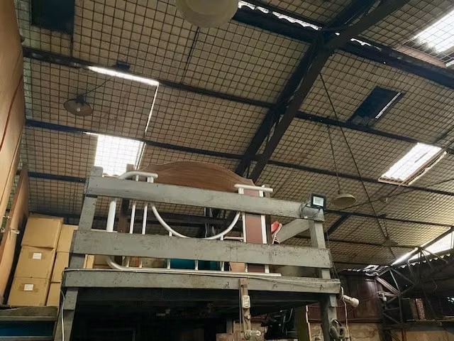 Galpón Industrial con casa de 3 dorm. en venta en San Miguel