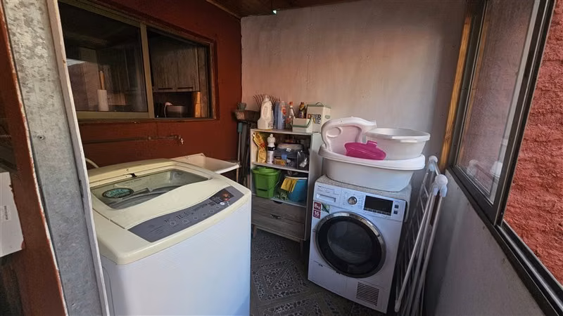 Casa en venta de 5 dorm. en Quinta Normal