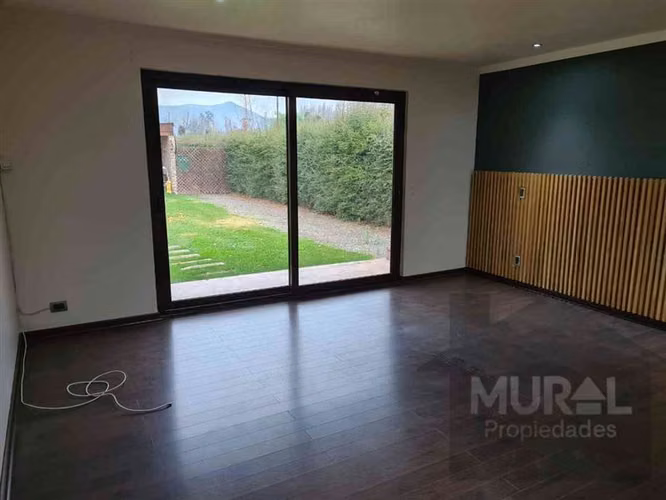 vendo solida casa, bajo tasacion, quincho, piscina,Talagante