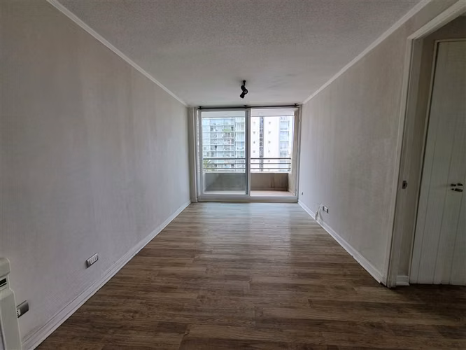 Depto. en venta 2 dorm San Miguel cercano Corazon de Maria