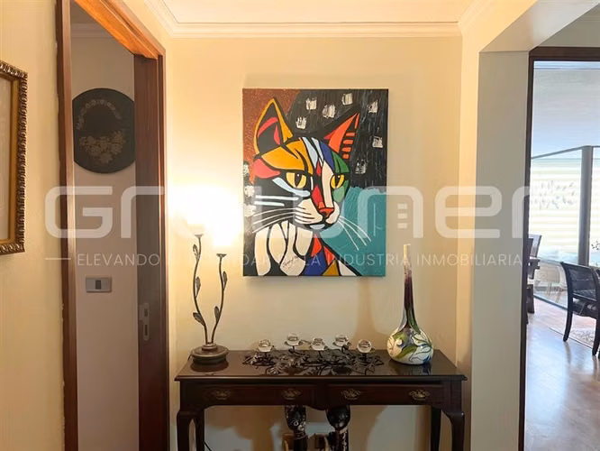 En venta 3D - 3B remodelado 2 estac Las Condes - Imagen 2