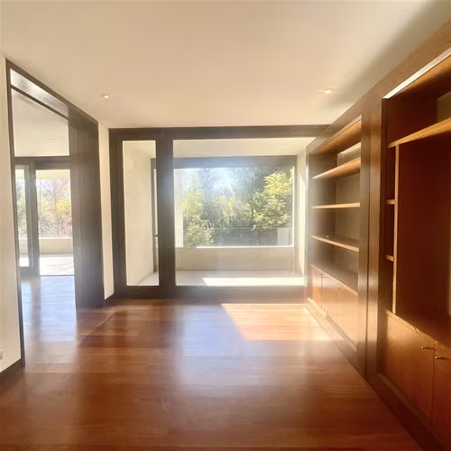 Gran depto en venta de 5 dorm. / 2 salas /San Damian