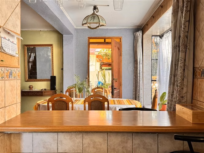 VENTA CASA MACUL 5 dormitorios 4 baños Marathon/B Rebolledo