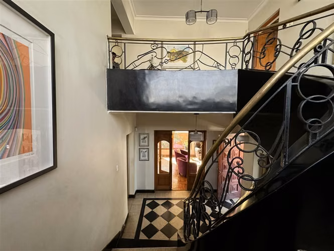 VENTA CASA EN LA REINA BAJA 5 Dormitorios 5 Baños, Piscina.