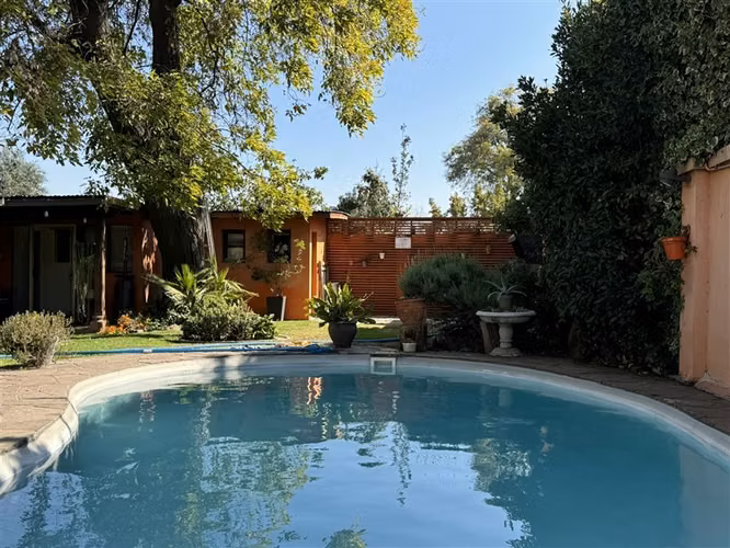 VENTA CASA EN LA REINA BAJA 5 Dormitorios 5 Baños, Piscina.