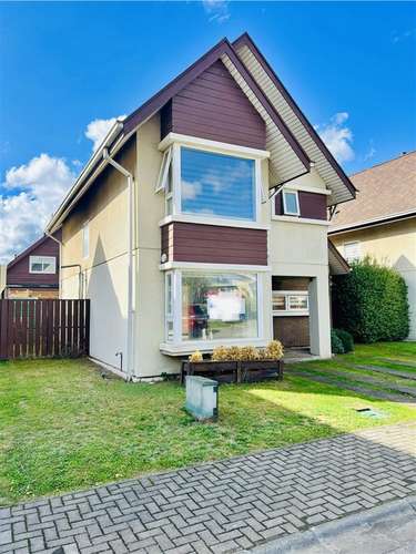 Vende casa en condominio - Sector Poniente