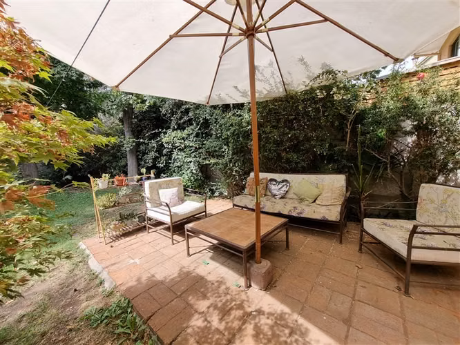 Casa en venta 4 dorm + servicio Santa Rosa de Huechuraba