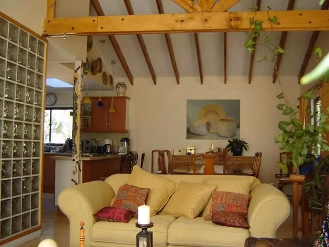 Casa en venta de 4 dorm. en Talagante