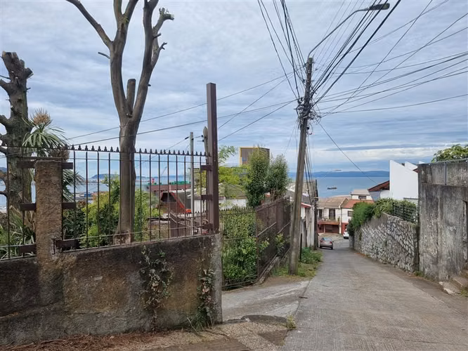 Casa en venta de 4 dorm. en Talcahuano
