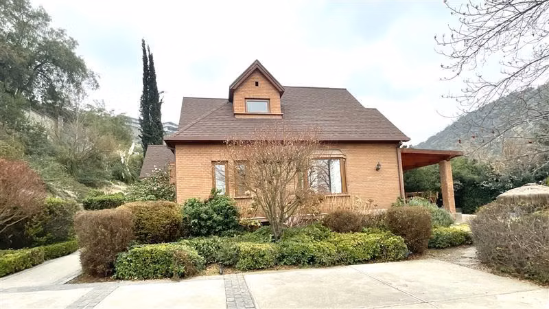 Casa en Venta en Lo Barnechea