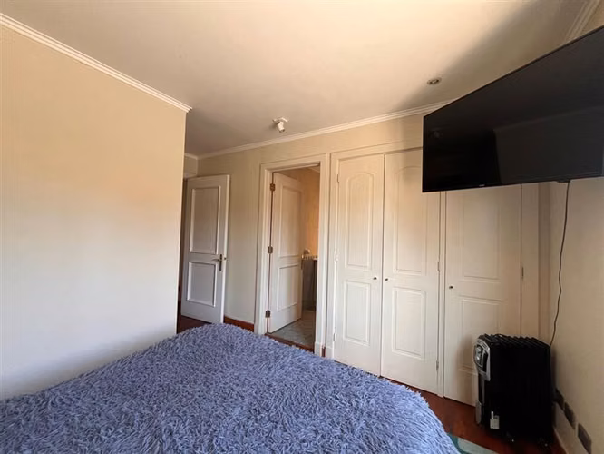 Casa en Venta de 4d, Piedra Roja, Clínica Alemana Chicureo.